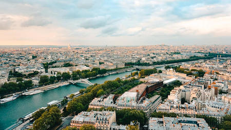 Best Business Class Flights to Paris